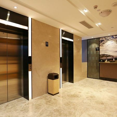Atour Hotel Maoming Экстерьер фото